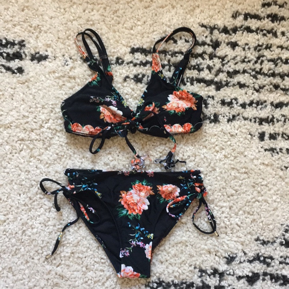 Cupshe Floral Bikini Bottoms 🌸 BOTTOMS ONLY🌸